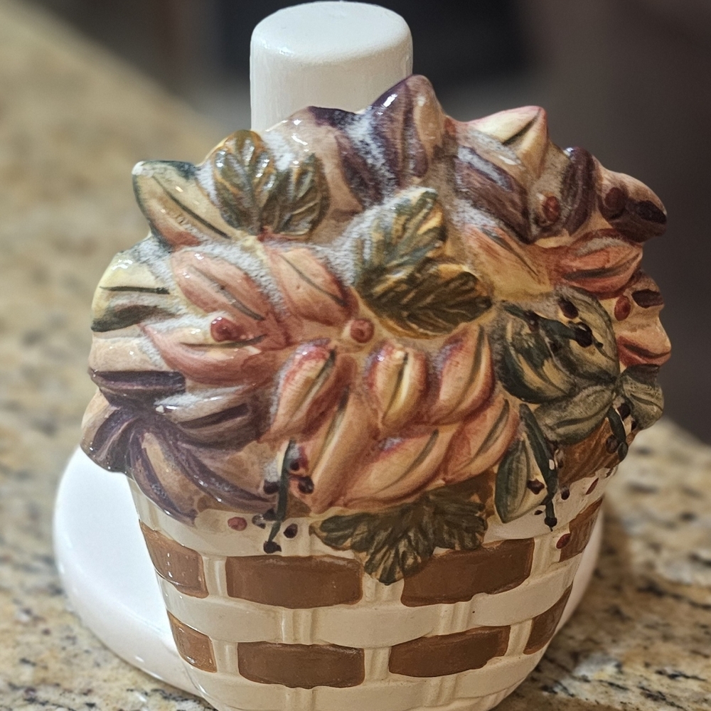 Paper towel holder - Picture 4 of 4